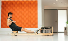 Načíst obrázek do prohlížeče Galerie, WaterRower Pure VR3 Oak - Veslovací trenažér
