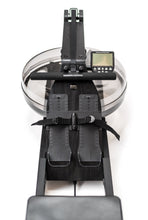 Načíst obrázek do prohlížeče Galerie, WaterRower S4 Shadow - Veslovací trenažér

